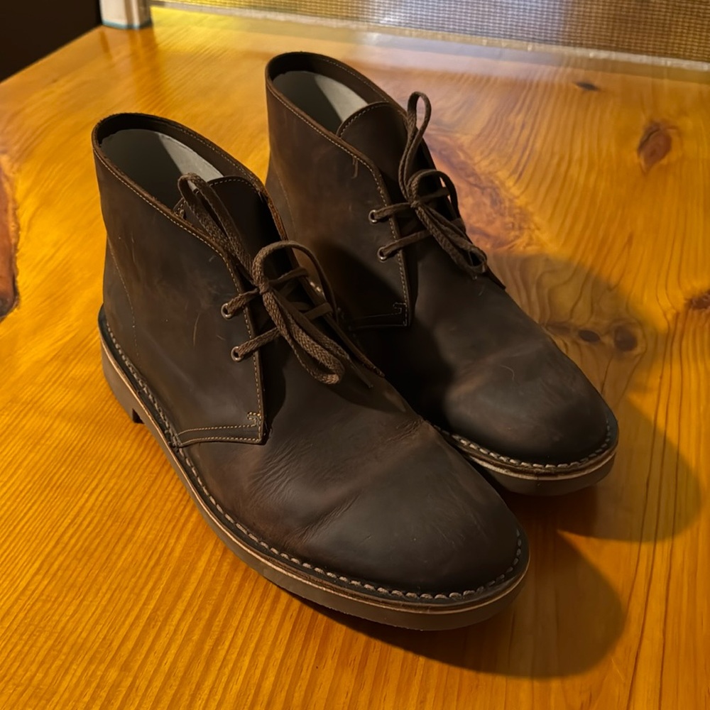 Men’s Clarks Bushacre 2 Chukka Boot in Beeswax Brown. Size 14